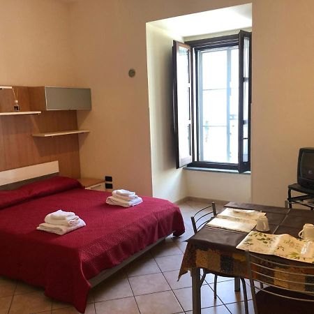 Guest House Via Poerio كاتانزارو المظهر الخارجي الصورة