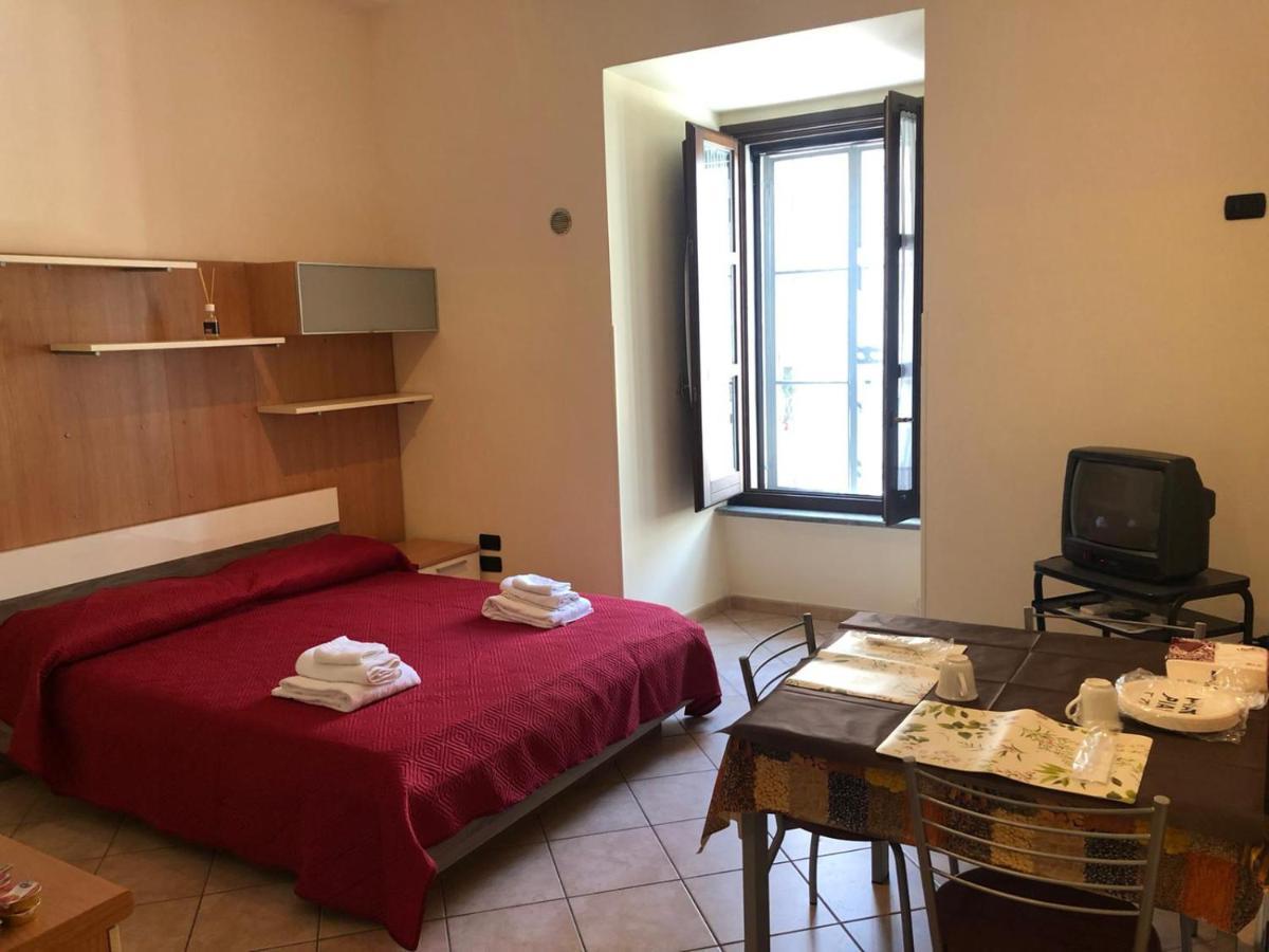 Guest House Via Poerio كاتانزارو المظهر الخارجي الصورة